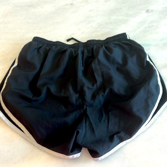 4 pairs Under Armour and Nike Women’s Shorts Set small/medium running athletic - Picture 3 of 16